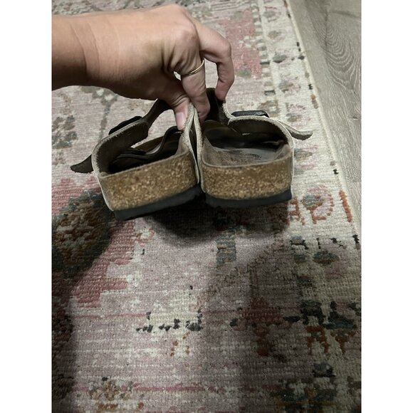 White Patent Leather Arizona Birkenstocks Size 37 EU 6 US Wide - Picture 10 of 12